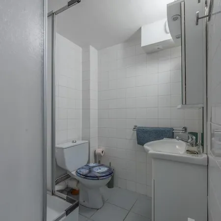 Hastings Gcm * Гранкан-Мези